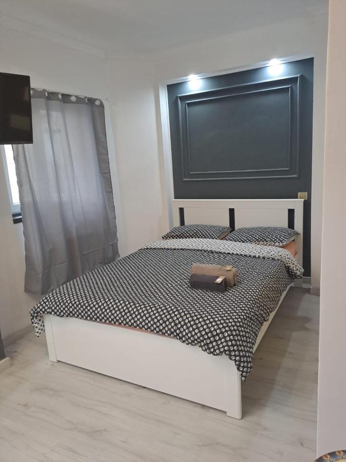 Deluxe Studio Oldtown Apartment Bucharest Exterior photo